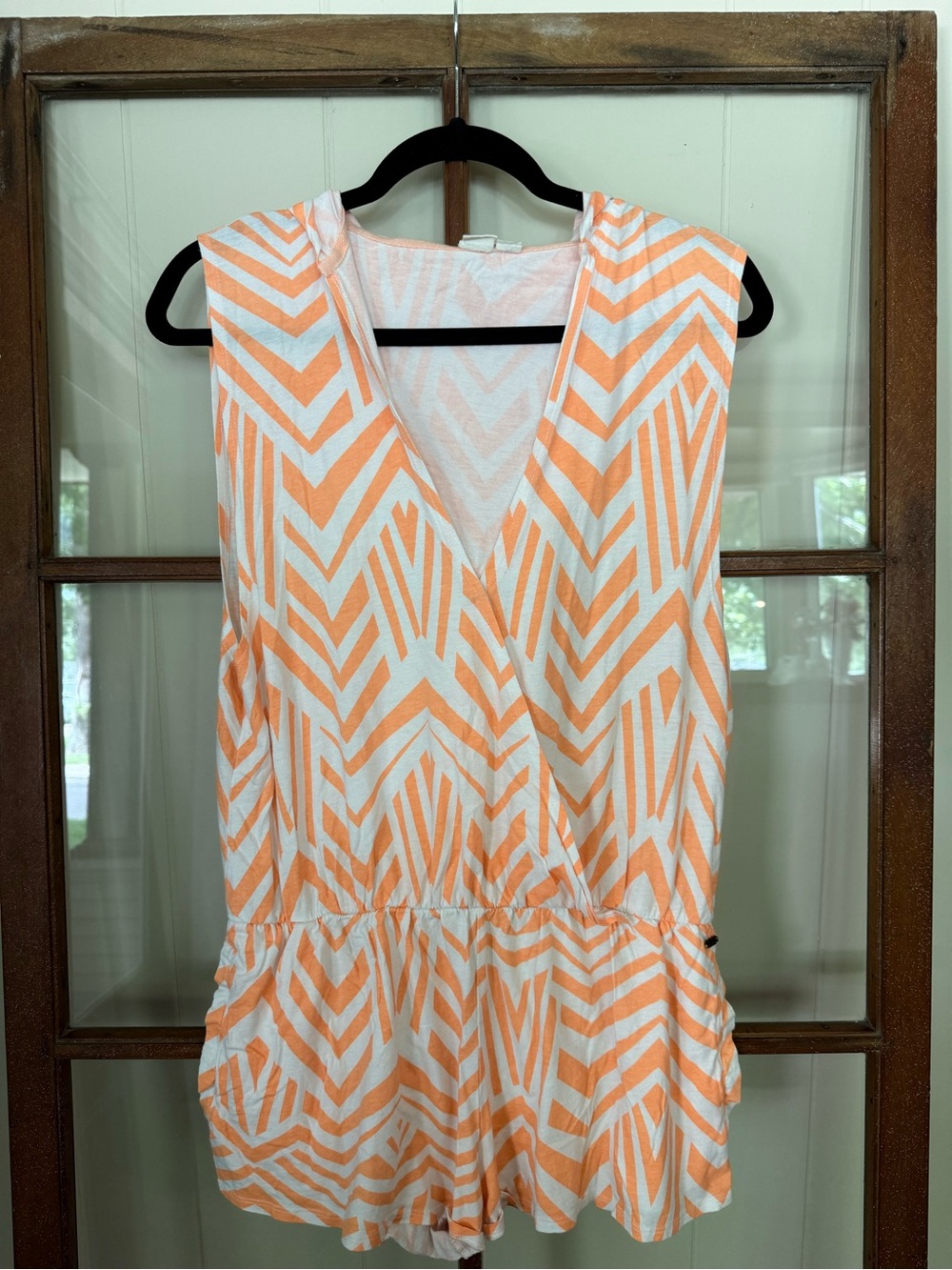 Roxy Orange and White Sleeveless Hooded Geo Chevron Print Romper - Medium